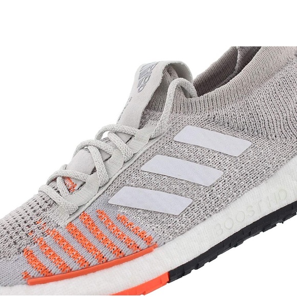 Adidas Pulseboost HD - size 8.5 - Picture 2 of 4